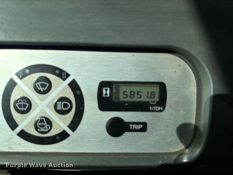 image for item EH4371 2012 Link-Belt  210 X2 excavator