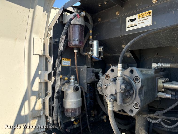 image for item EH4371 2012 Link-Belt  210 X2 excavator