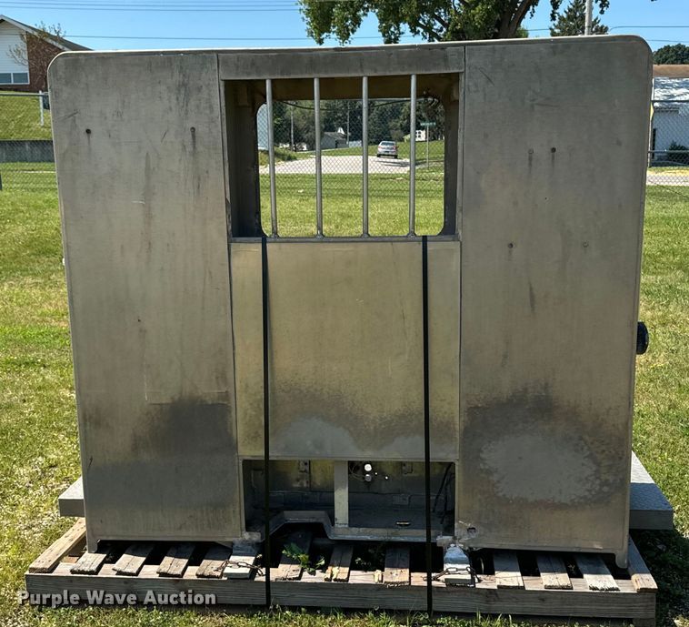 image for item EH4372 Aluminum headache rack