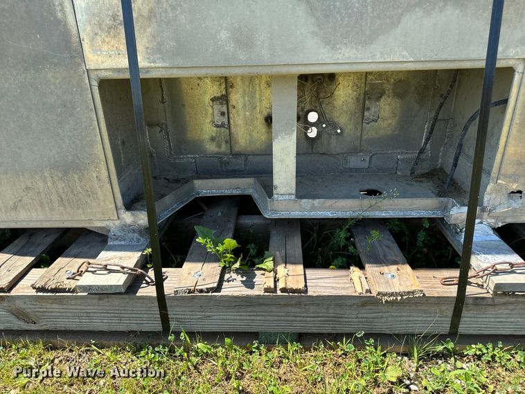 image for item EH4372 Aluminum headache rack