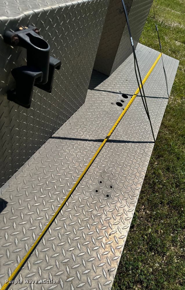 image for item EH4372 Aluminum headache rack