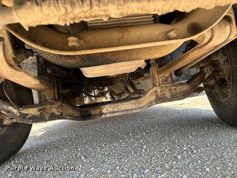 image for item EH4373 2003 Mack CH613 semi truck