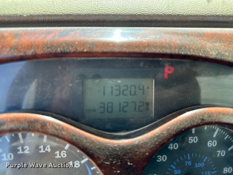 image for item EH4373 2003 Mack CH613 semi truck