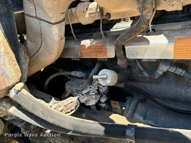 image for item EH4373 2003 Mack CH613 semi truck