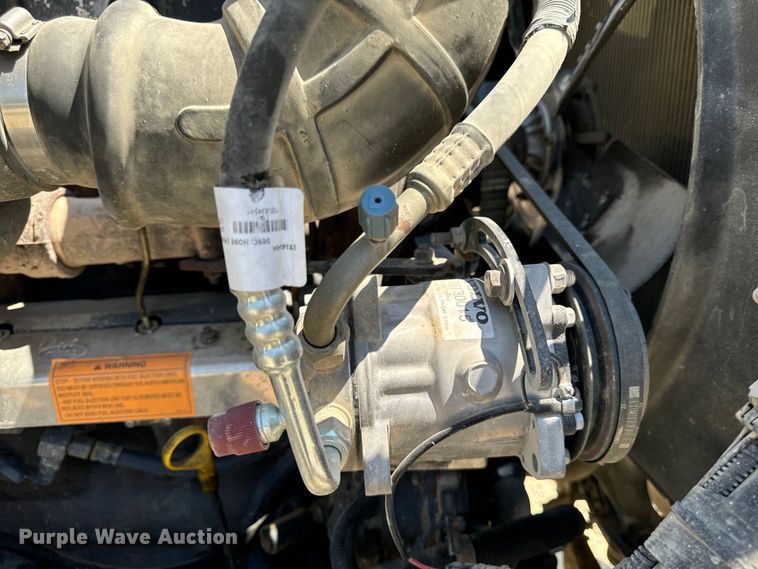 image for item EH4373 2003 Mack CH613 semi truck