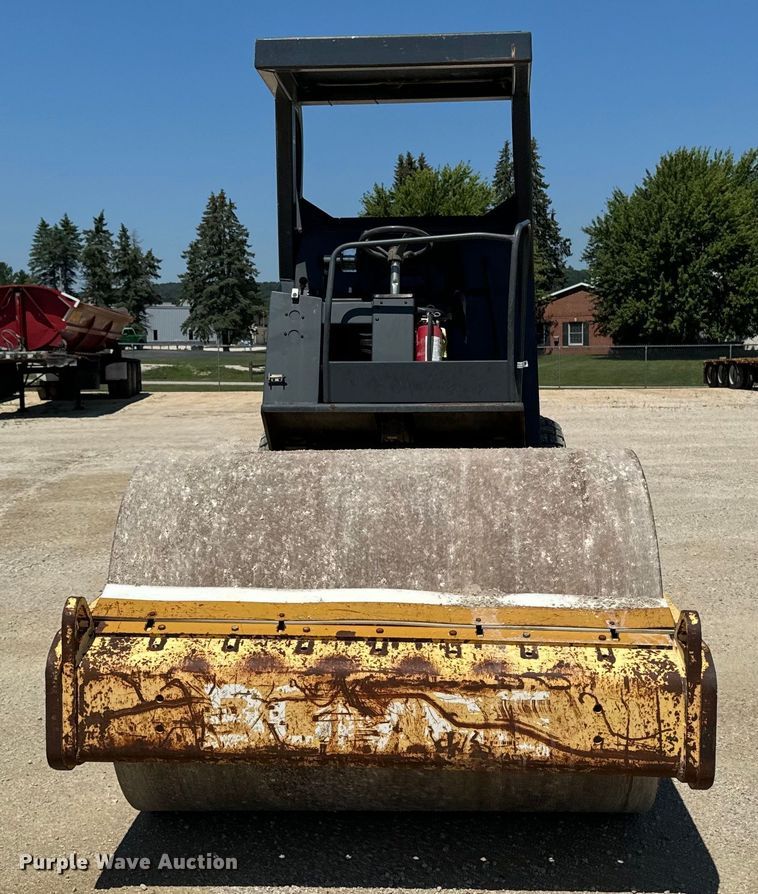 image for item EH4374 2004 Bomag BW177D-3 single drum vibratory roller