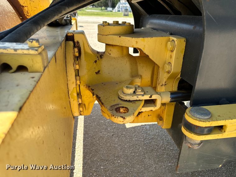 image for item EH4374 2004 Bomag BW177D-3 single drum vibratory roller