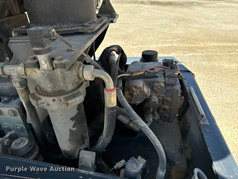 image for item EH4374 2004 Bomag BW177D-3 single drum vibratory roller