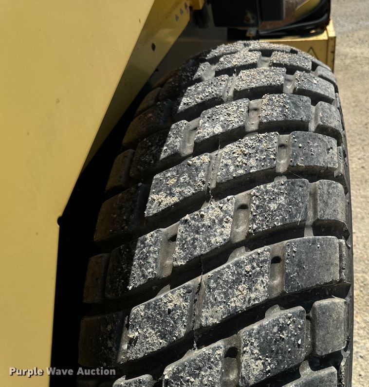 image for item EH4374 2004 Bomag BW177D-3 single drum vibratory roller