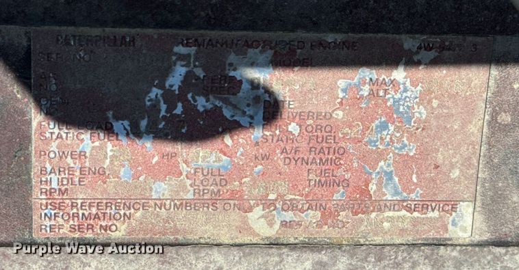 image for item EH4375 2002 International 9400i semi truck