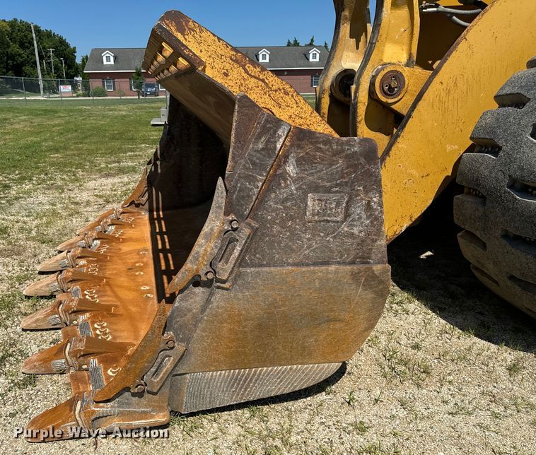 image for item EH4376 2000 Caterpillar 988F wheel loader