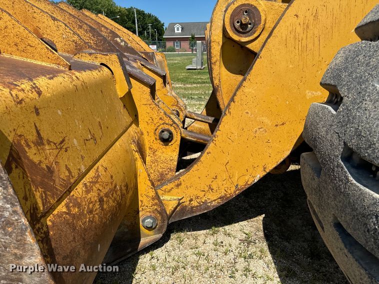 image for item EH4376 2000 Caterpillar 988F wheel loader