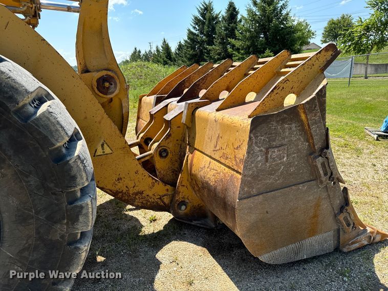image for item EH4376 2000 Caterpillar 988F wheel loader