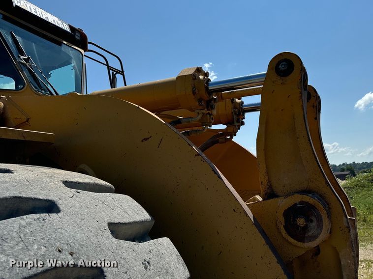 image for item EH4376 2000 Caterpillar 988F wheel loader