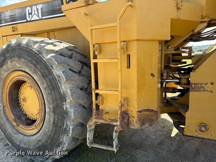 image for item EH4376 2000 Caterpillar 988F wheel loader