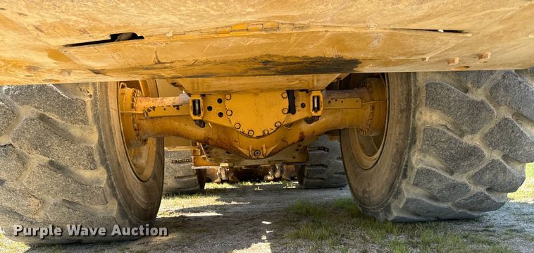 image for item EH4376 2000 Caterpillar 988F wheel loader