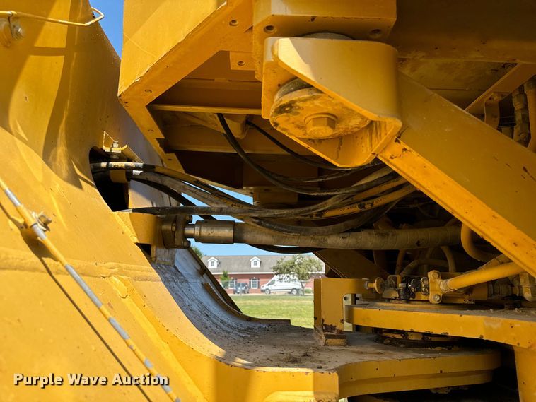 image for item EH4376 2000 Caterpillar 988F wheel loader