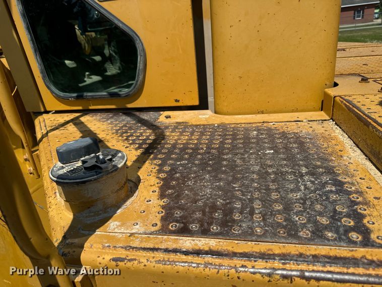 image for item EH4376 2000 Caterpillar 988F wheel loader