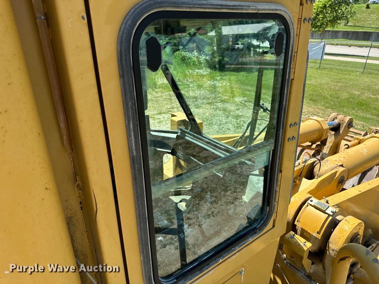 image for item EH4376 2000 Caterpillar 988F wheel loader