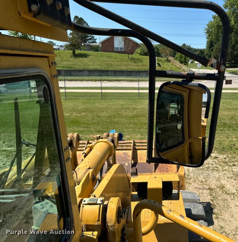 image for item EH4376 2000 Caterpillar 988F wheel loader
