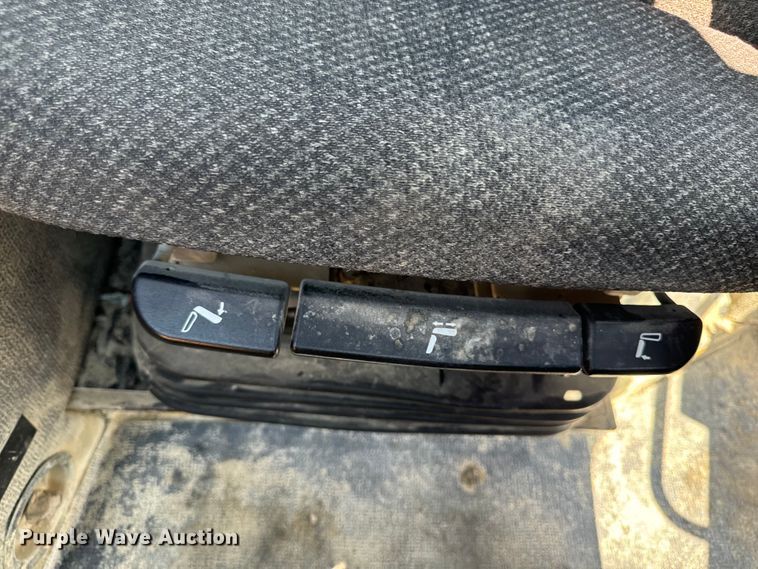 image for item EH4376 2000 Caterpillar 988F wheel loader