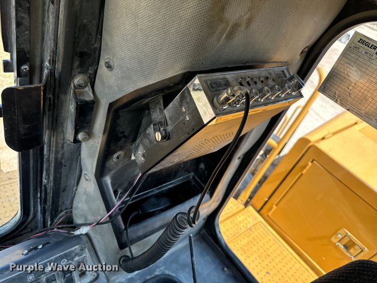 image for item EH4376 2000 Caterpillar 988F wheel loader