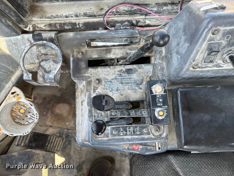 image for item EH4376 2000 Caterpillar 988F wheel loader