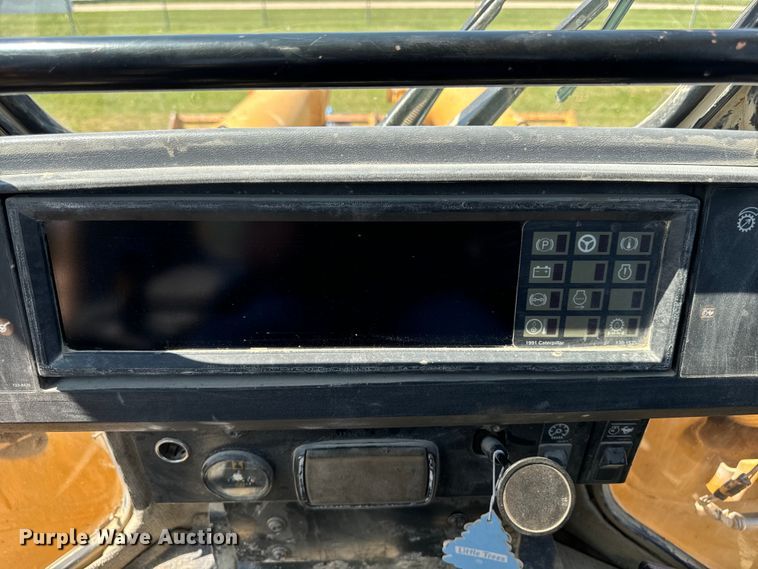 image for item EH4376 2000 Caterpillar 988F wheel loader