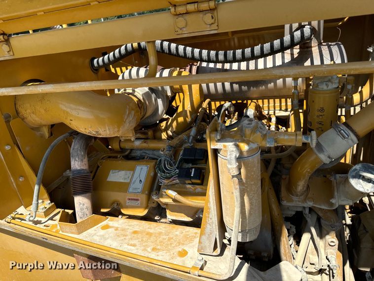 image for item EH4376 2000 Caterpillar 988F wheel loader
