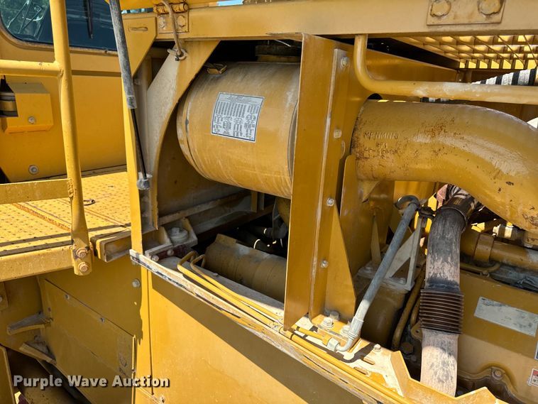 image for item EH4376 2000 Caterpillar 988F wheel loader