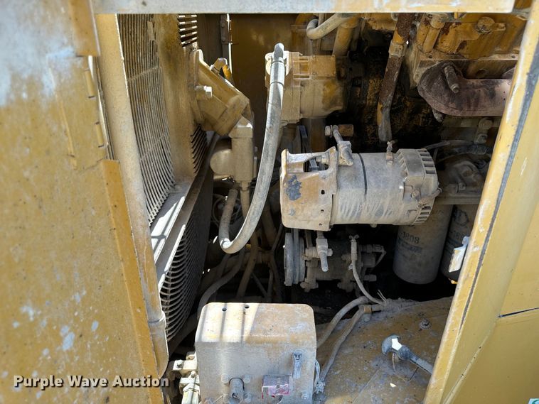 image for item EH4376 2000 Caterpillar 988F wheel loader