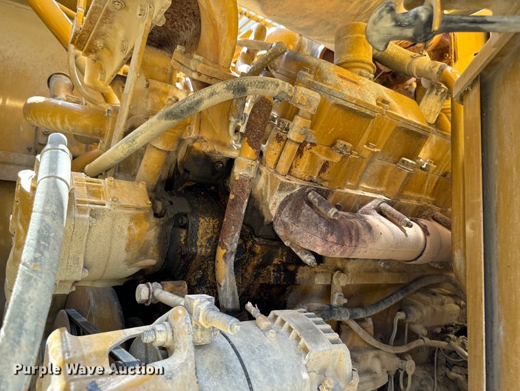 image for item EH4376 2000 Caterpillar 988F wheel loader