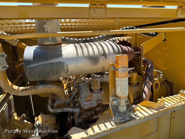 image for item EH4376 2000 Caterpillar 988F wheel loader