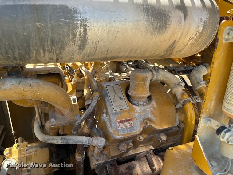 image for item EH4376 2000 Caterpillar 988F wheel loader