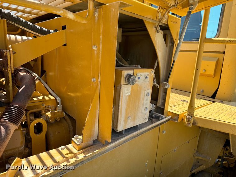 image for item EH4376 2000 Caterpillar 988F wheel loader