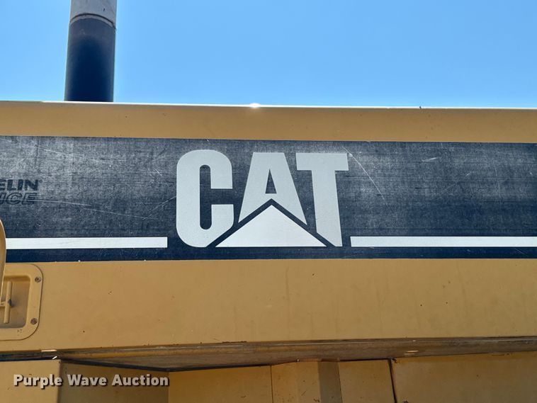 image for item EH4376 2000 Caterpillar 988F wheel loader