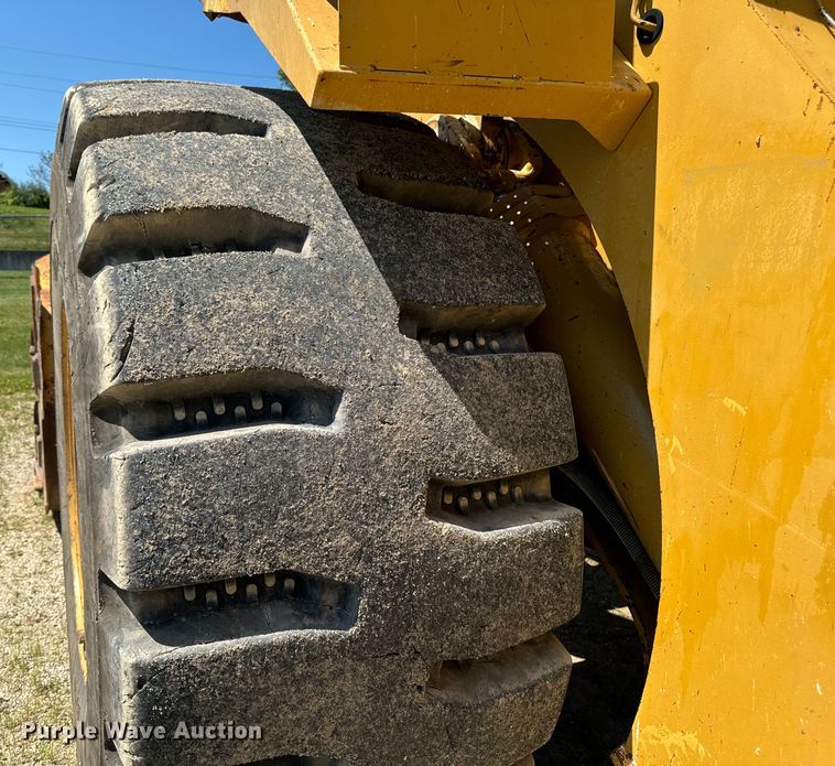 image for item EH4376 2000 Caterpillar 988F wheel loader