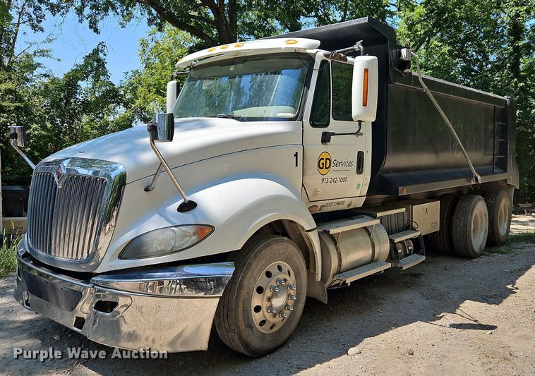 image for item EI8219 2011 International  ProStar dump truck