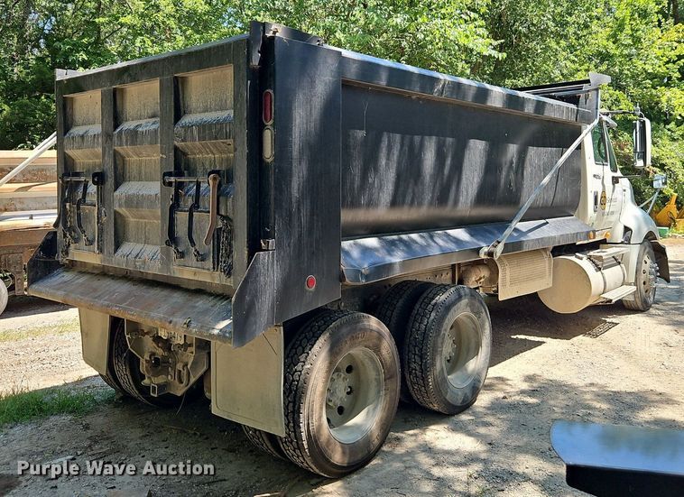 image for item EI8219 2011 International  ProStar dump truck