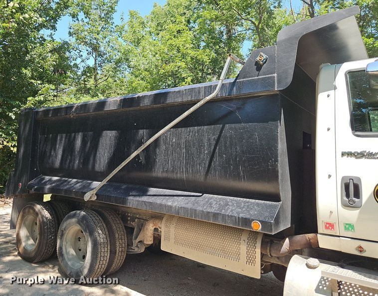 image for item EI8219 2011 International  ProStar dump truck