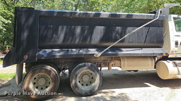 image for item EI8219 2011 International  ProStar dump truck