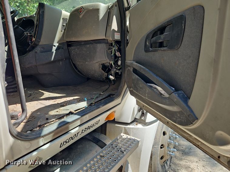 image for item EI8219 2011 International  ProStar dump truck