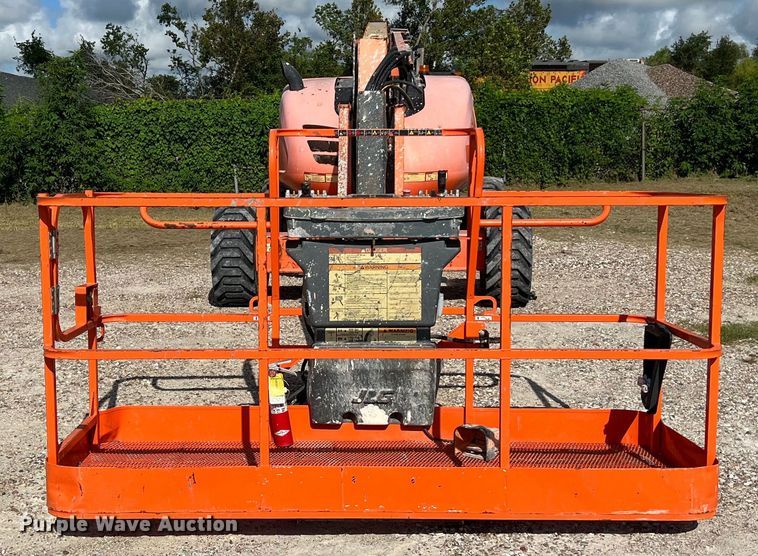 image for item EJ2856 2015 JLG 600AJ boom lift