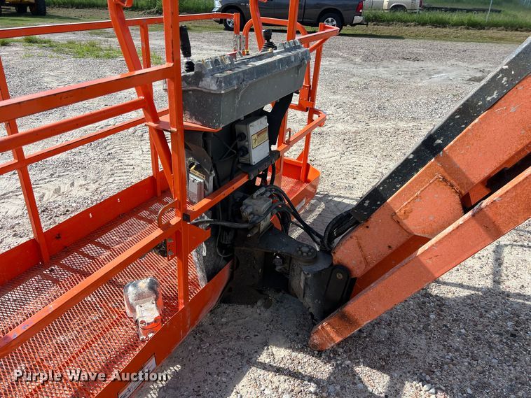 image for item EJ2856 2015 JLG 600AJ boom lift
