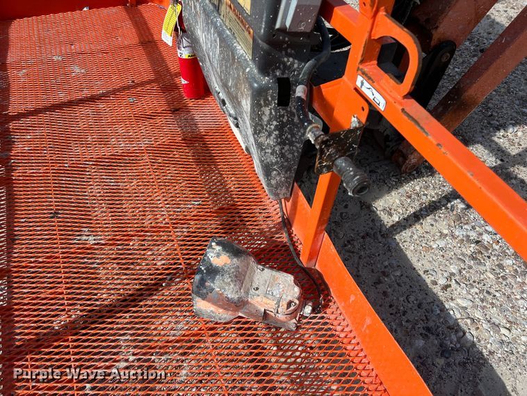 image for item EJ2856 2015 JLG 600AJ boom lift