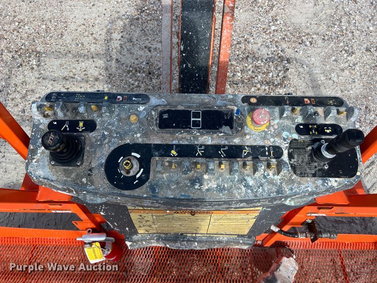 image for item EJ2856 2015 JLG 600AJ boom lift