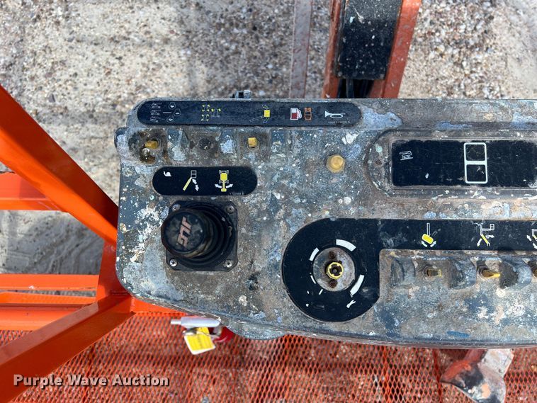 image for item EJ2856 2015 JLG 600AJ boom lift