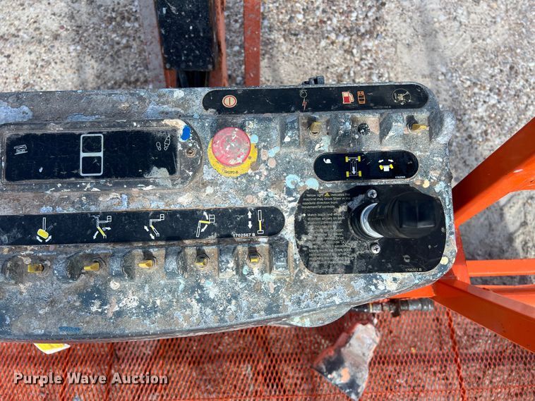 image for item EJ2856 2015 JLG 600AJ boom lift