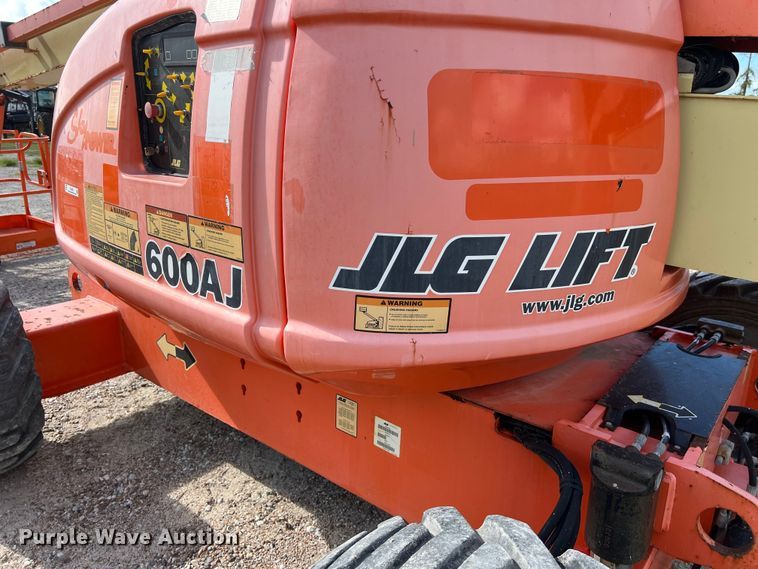 image for item EJ2856 2015 JLG 600AJ boom lift