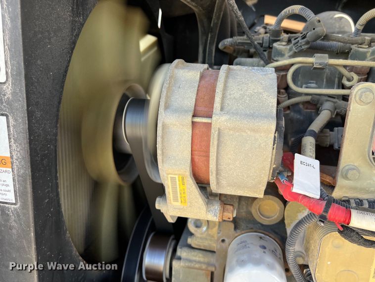 image for item EJ2856 2015 JLG 600AJ boom lift